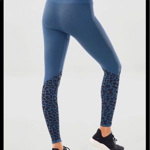 BRAND NEW Fabletics leggings